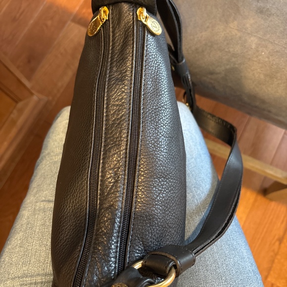 Valentina Black Pebbled Leather Made In Italy Shoulder Handbag - Picture 8 of 10